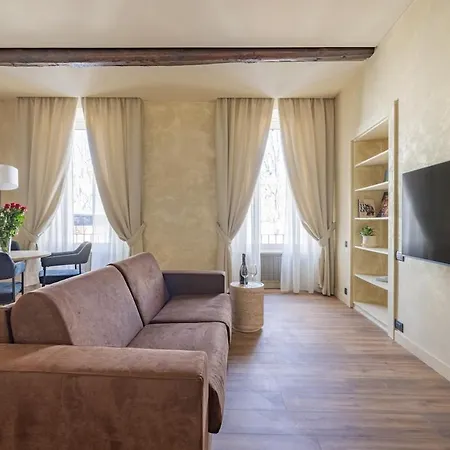 Pantheon Urbes Collection